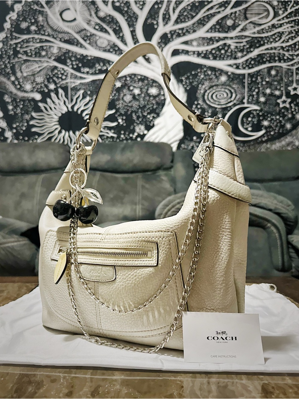 Vintage Coach soho Shoulder Bag Pebbled Leather in Chalk - Picture 11 of 17